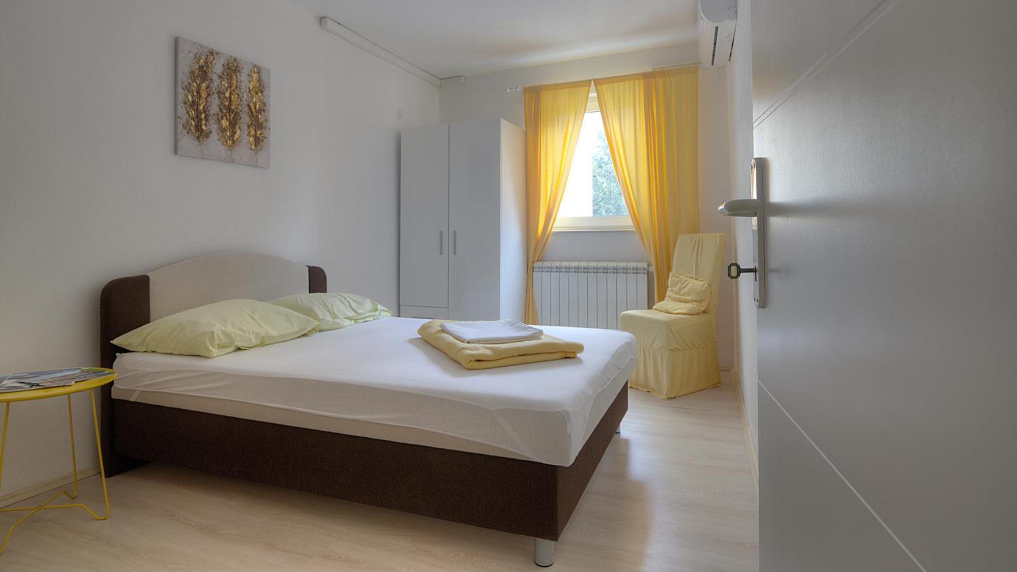 Apartments&Rooms Josephine Senj  Buitenkant foto