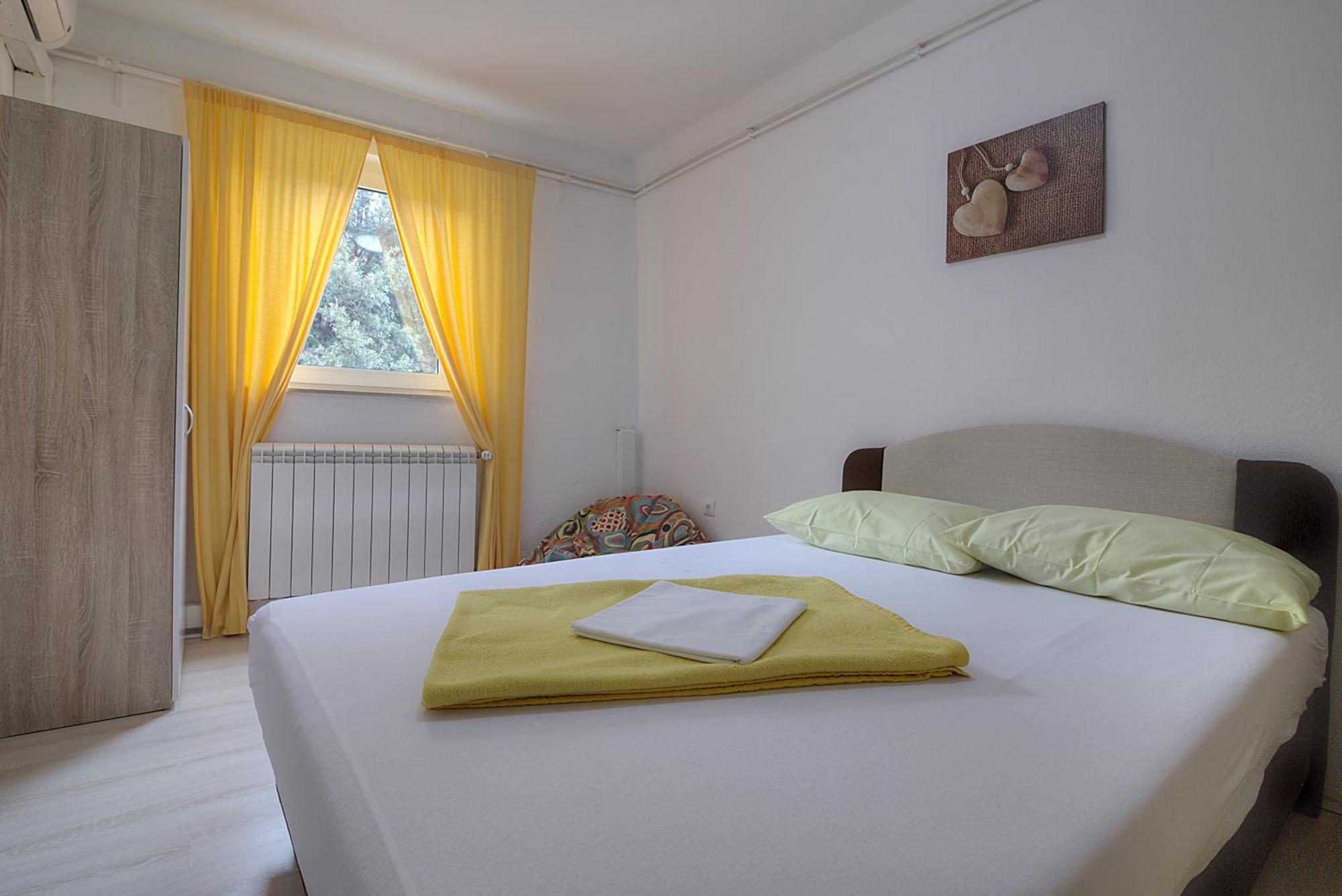 Apartments&Rooms Josephine Senj  Buitenkant foto