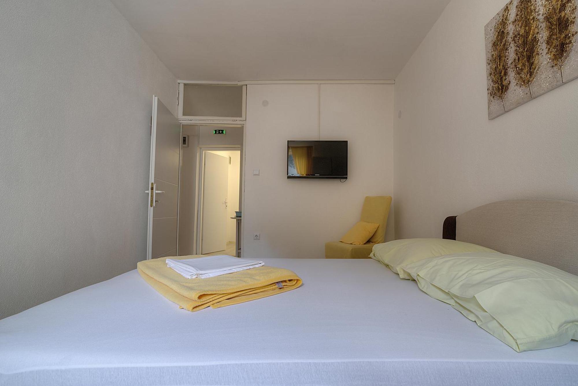 Apartments&Rooms Josephine Senj  Buitenkant foto