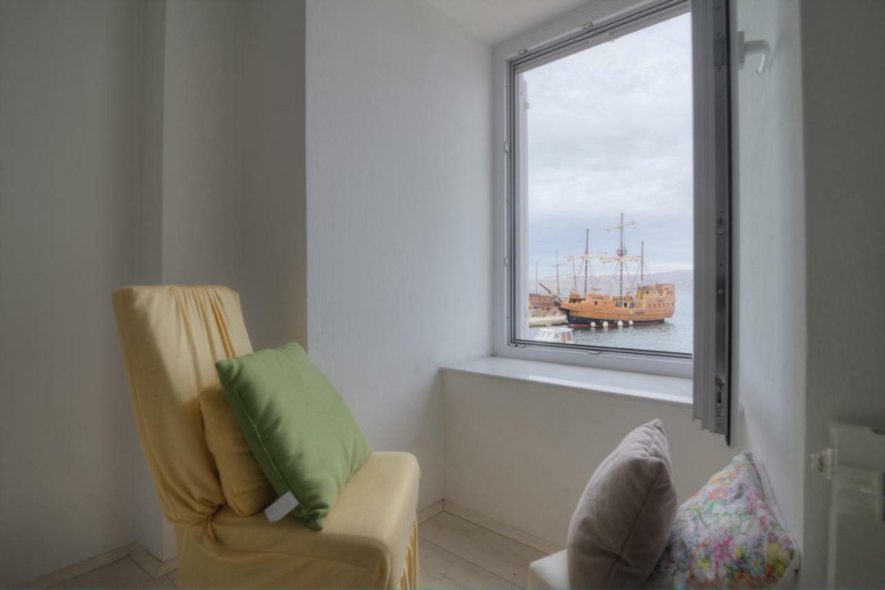 Apartments&Rooms Josephine Senj  Buitenkant foto
