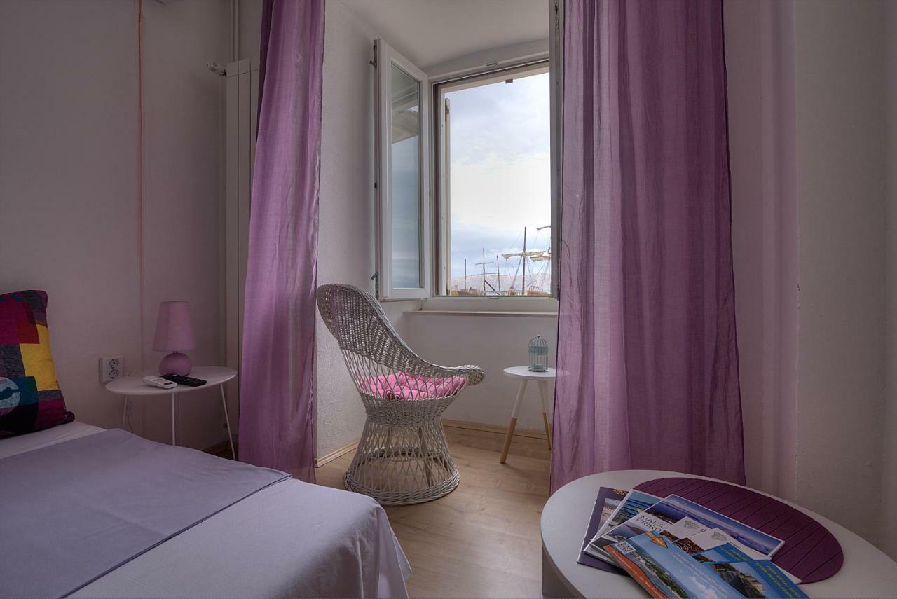 Apartments&Rooms Josephine Senj  Buitenkant foto